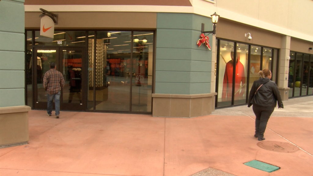 Black Friday shoppers take advantage of deals at Outlets by Corpus Christi Bay